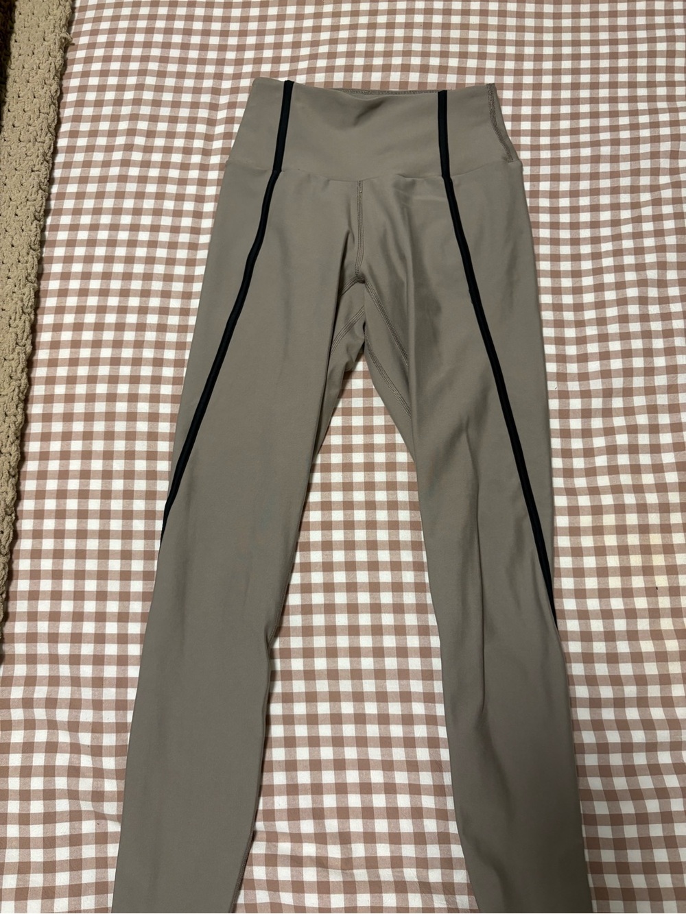 Abercrombie & Fitch YPB activewear leggings in
a greystone color